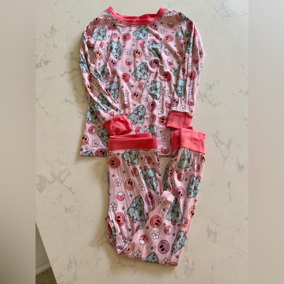 Dream Big Little Co Christmas Tree Peace Pajamas - Picture 1 of 5